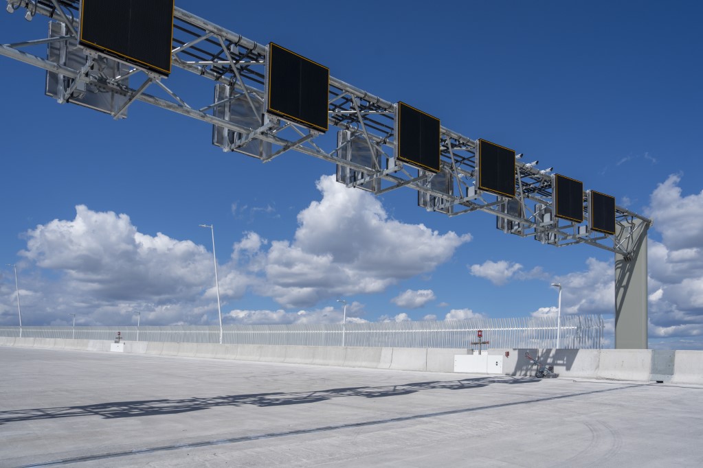 Image of ITS signage on the Gordie Howe International Bridge